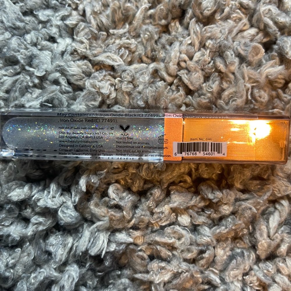 Beauty treats lip gloss - Picture 2 of 2
